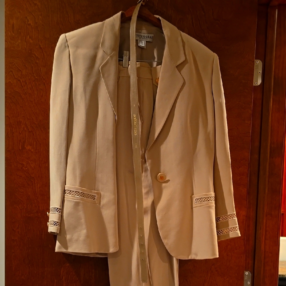 Griffith and Gray For St. John Cream Women's Blazer and Slack Set.